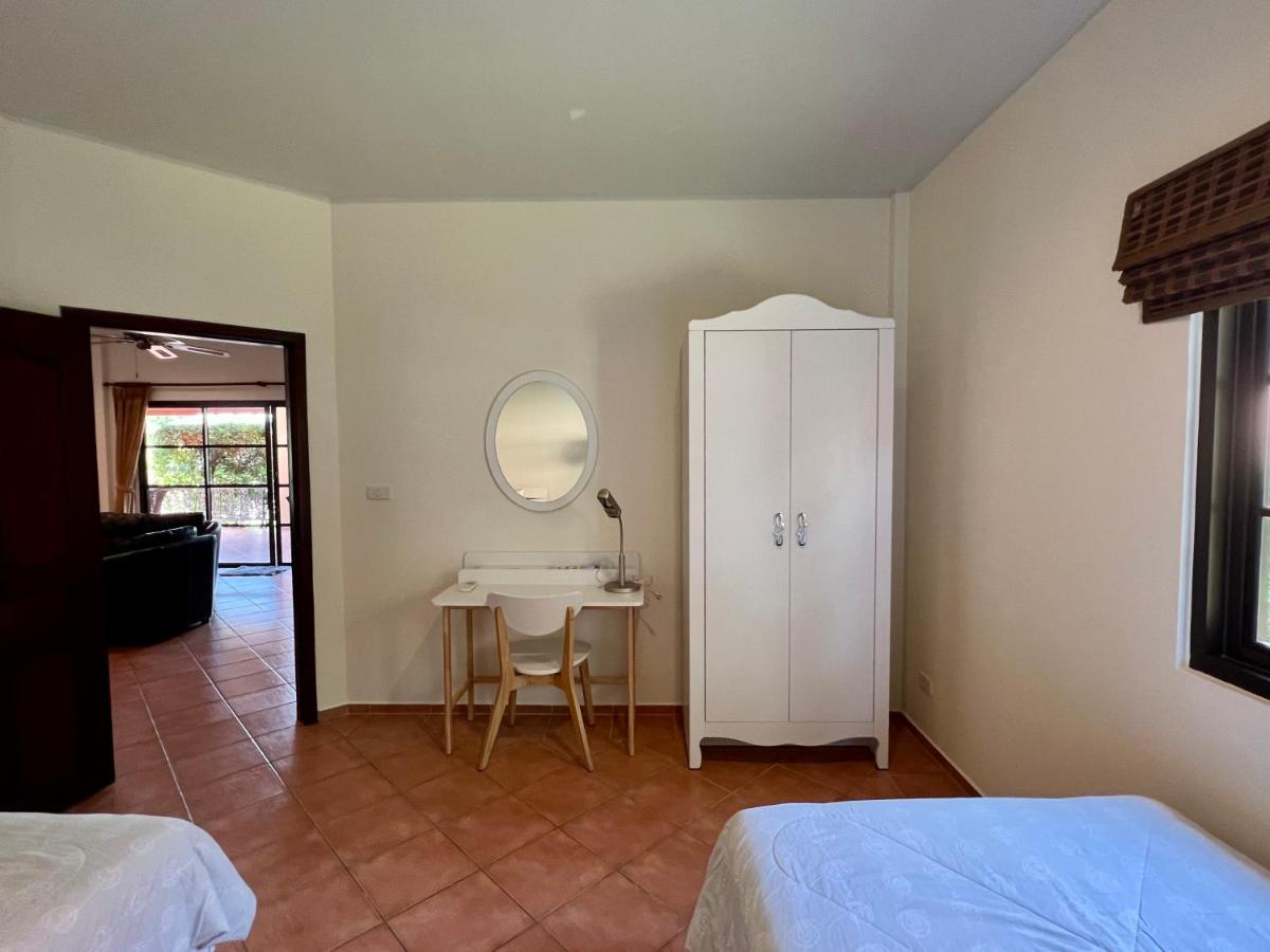 Sea Breeze House Villa Mae Phim Exterior foto